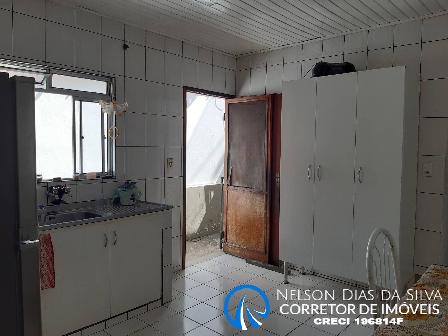 Casa à venda com 4 quartos, 150m² - Foto 13