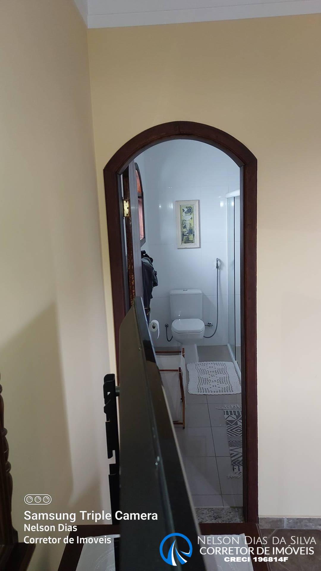 Casa à venda com 4 quartos, 240m² - Foto 12