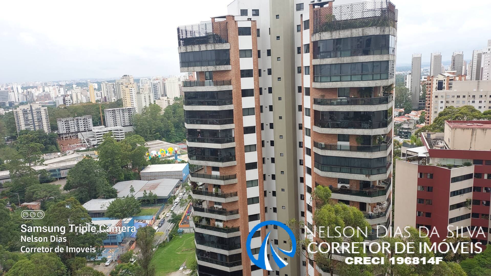 Apartamento à venda com 2 quartos, 70m² - Foto 8