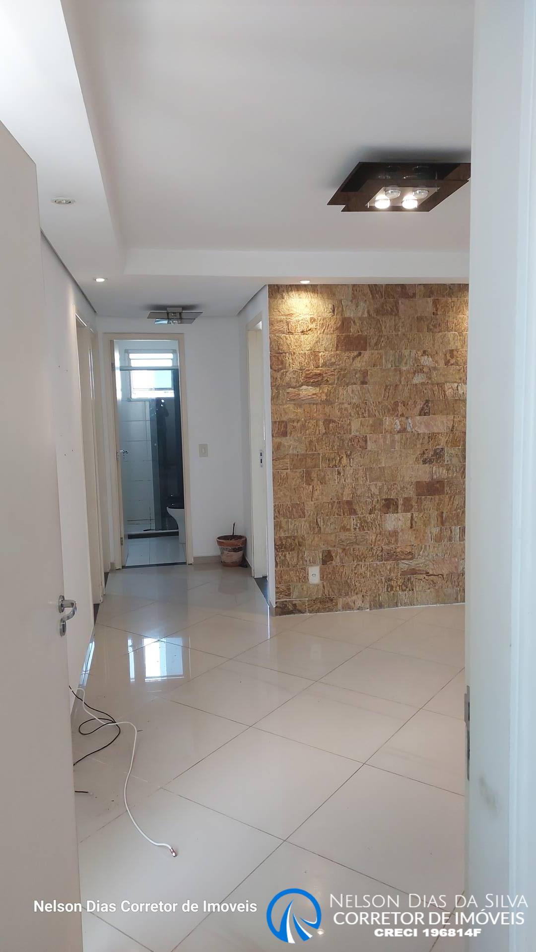 Apartamento à venda com 2 quartos, 43m² - Foto 1