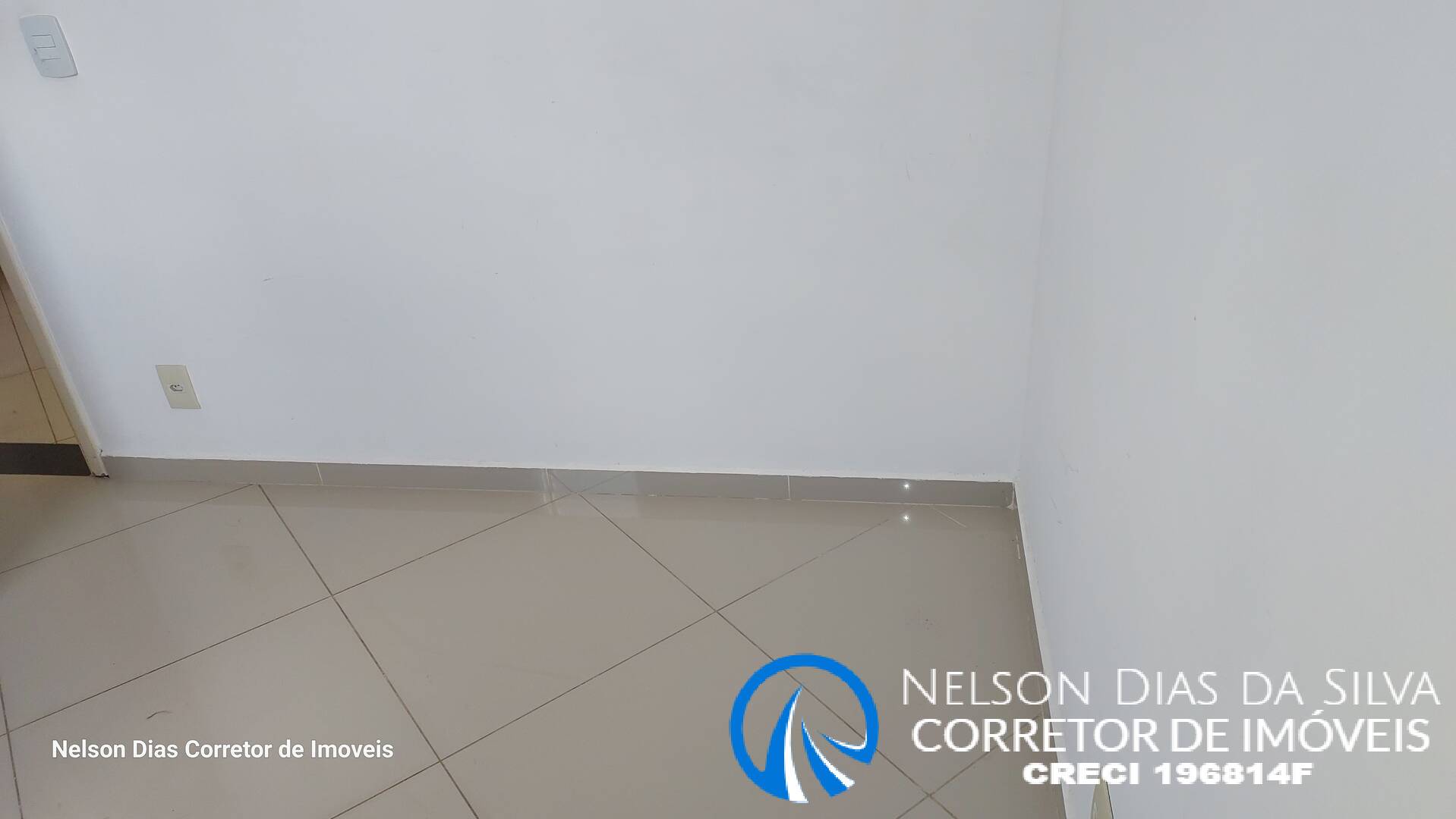 Apartamento à venda com 2 quartos, 43m² - Foto 11