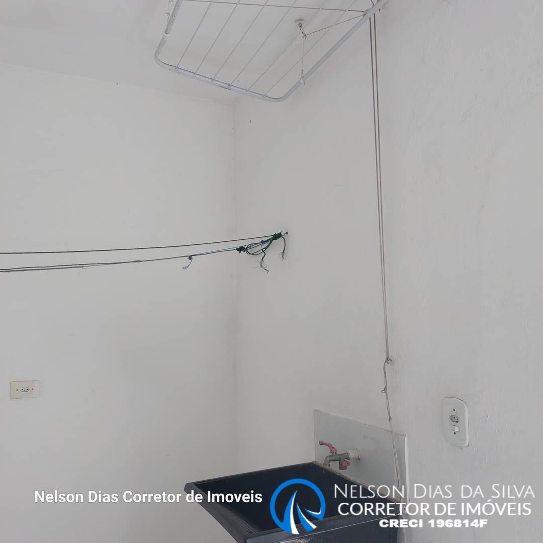 Casa à venda com 6 quartos, 180m² - Foto 6