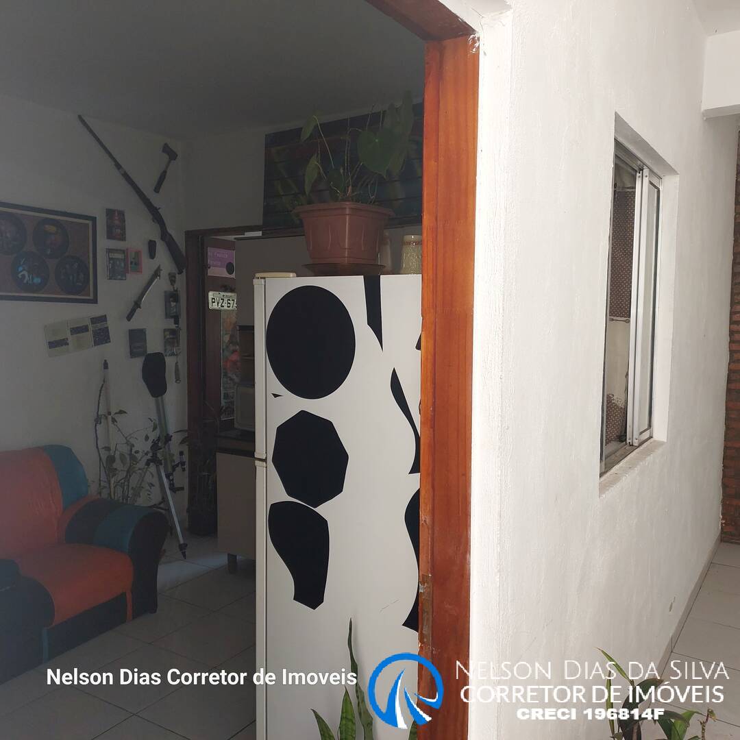 Casa à venda com 6 quartos, 180m² - Foto 16