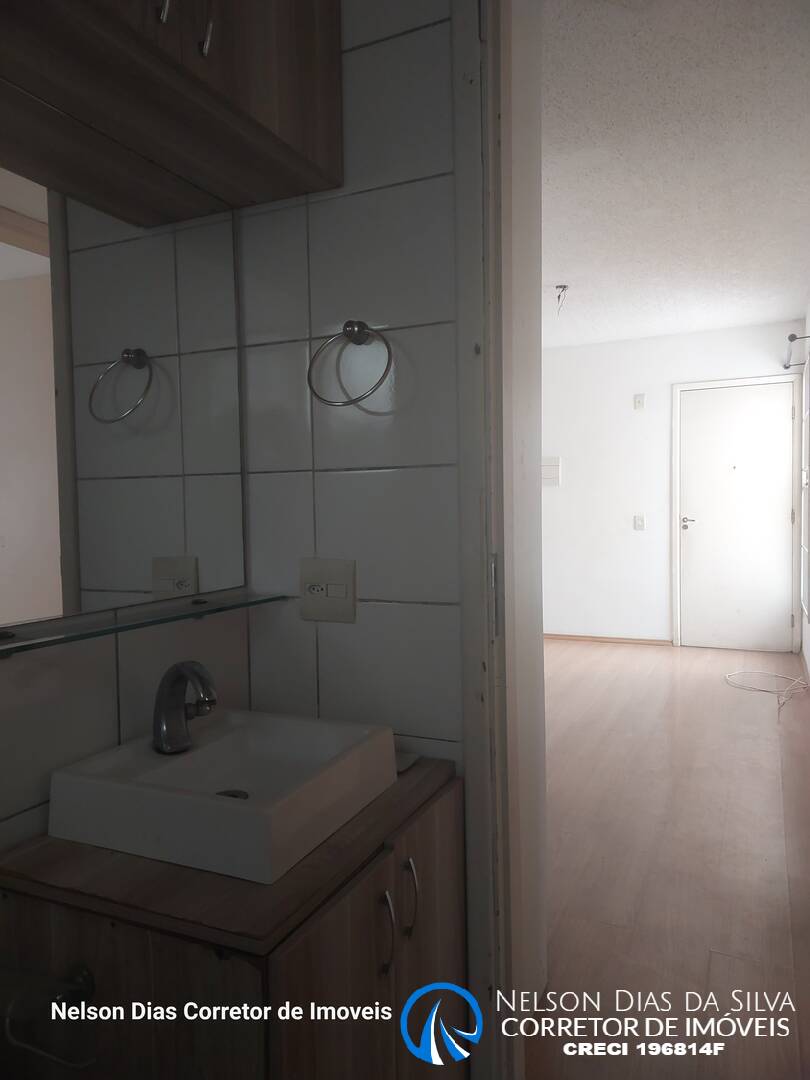 Apartamento à venda com 2 quartos, 43m² - Foto 3