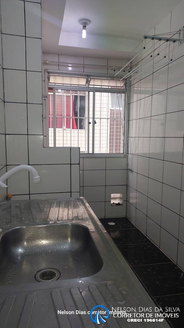 Apartamento para alugar com 2 quartos, 43m² - Foto 12