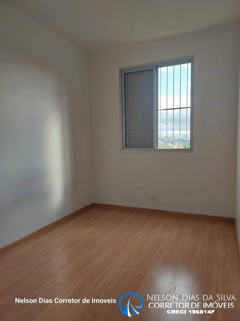 Apartamento para alugar com 2 quartos, 70m² - Foto 17