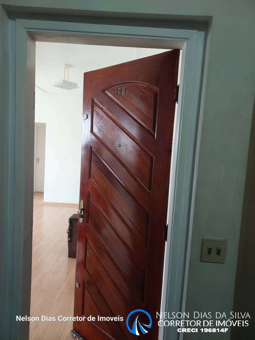 Apartamento para alugar com 2 quartos, 70m² - Foto 29