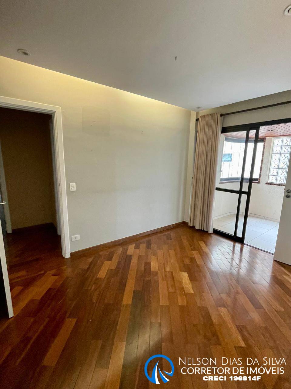 Apartamento à venda com 4 quartos, 161m² - Foto 8