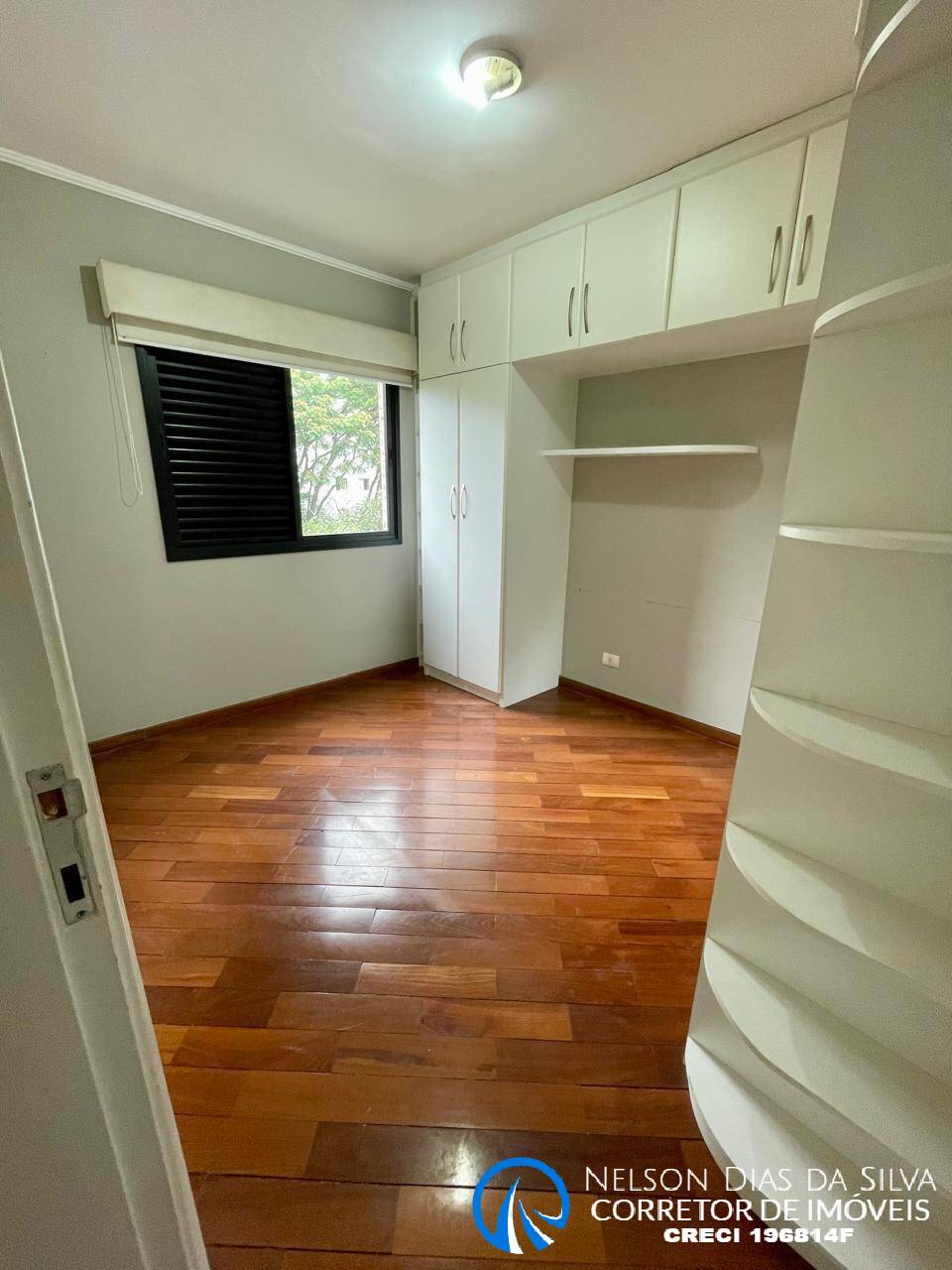 Apartamento à venda com 4 quartos, 161m² - Foto 12