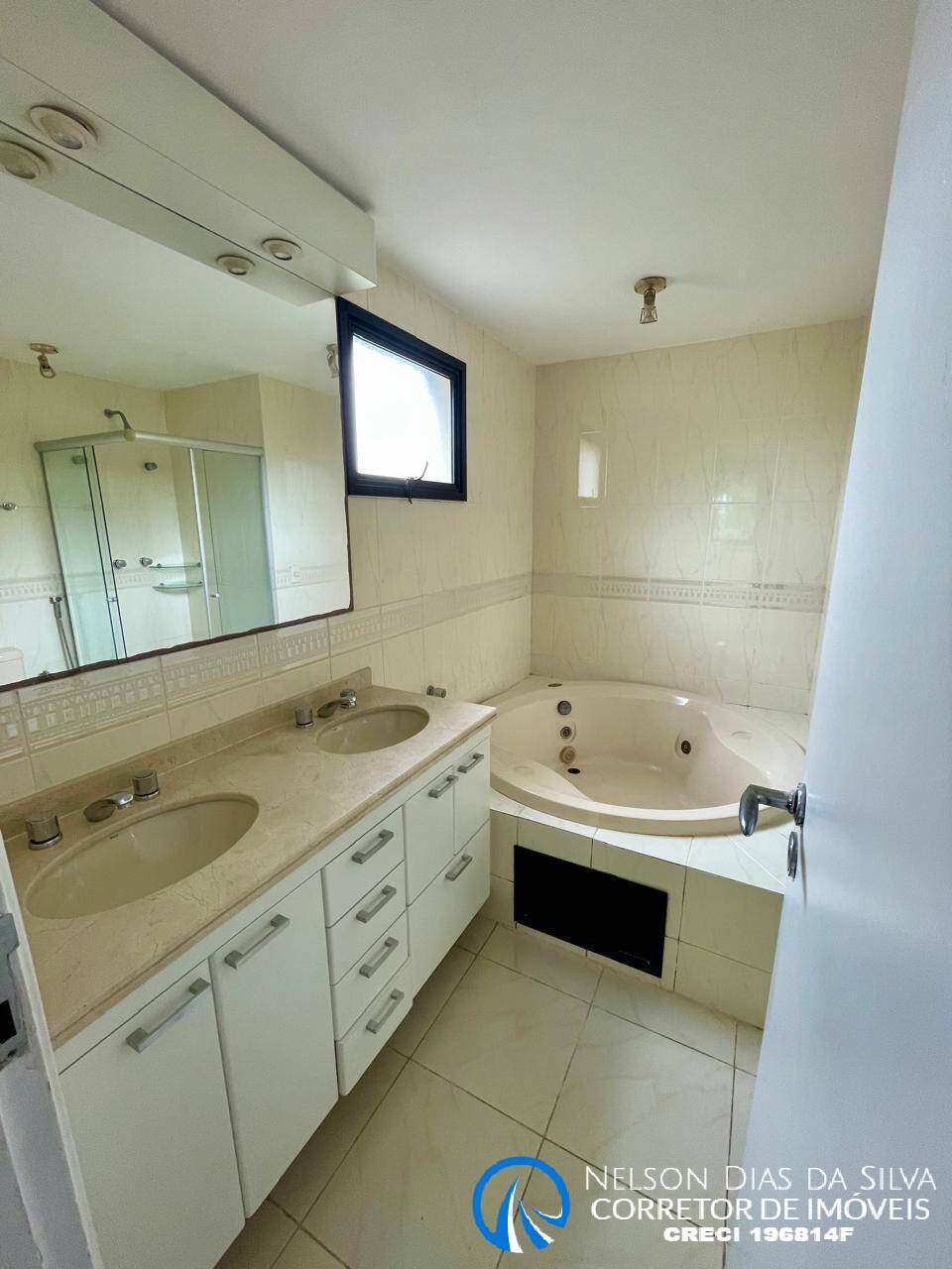 Apartamento à venda com 4 quartos, 161m² - Foto 42