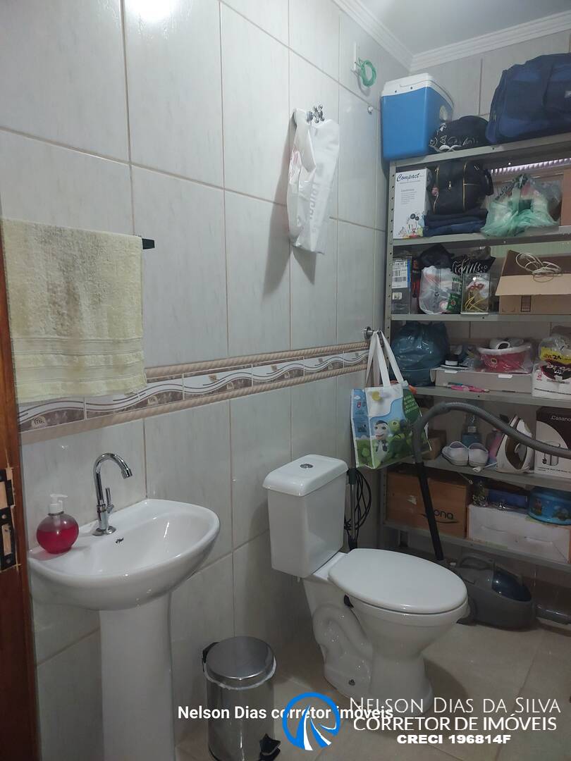 Casa à venda com 3 quartos, 190m² - Foto 14