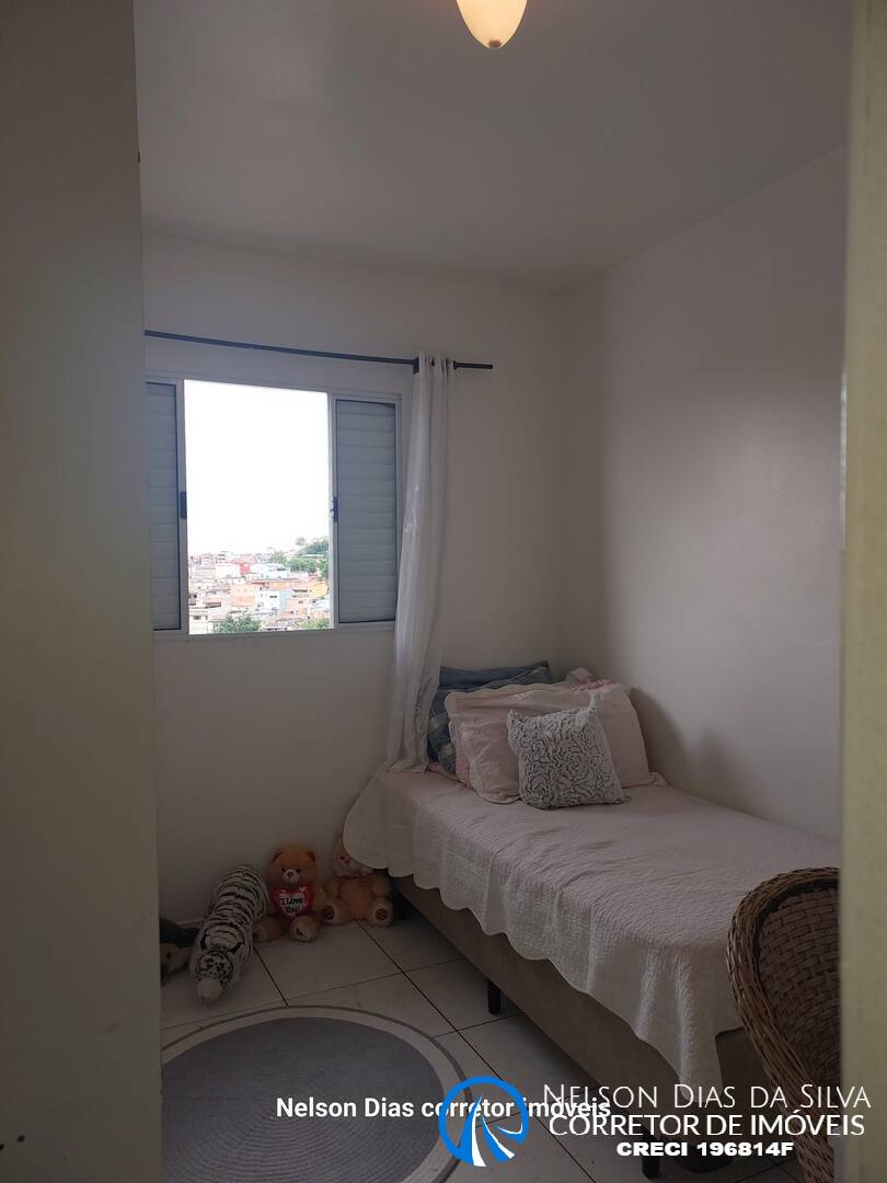 Casa à venda com 4 quartos, 200m² - Foto 14