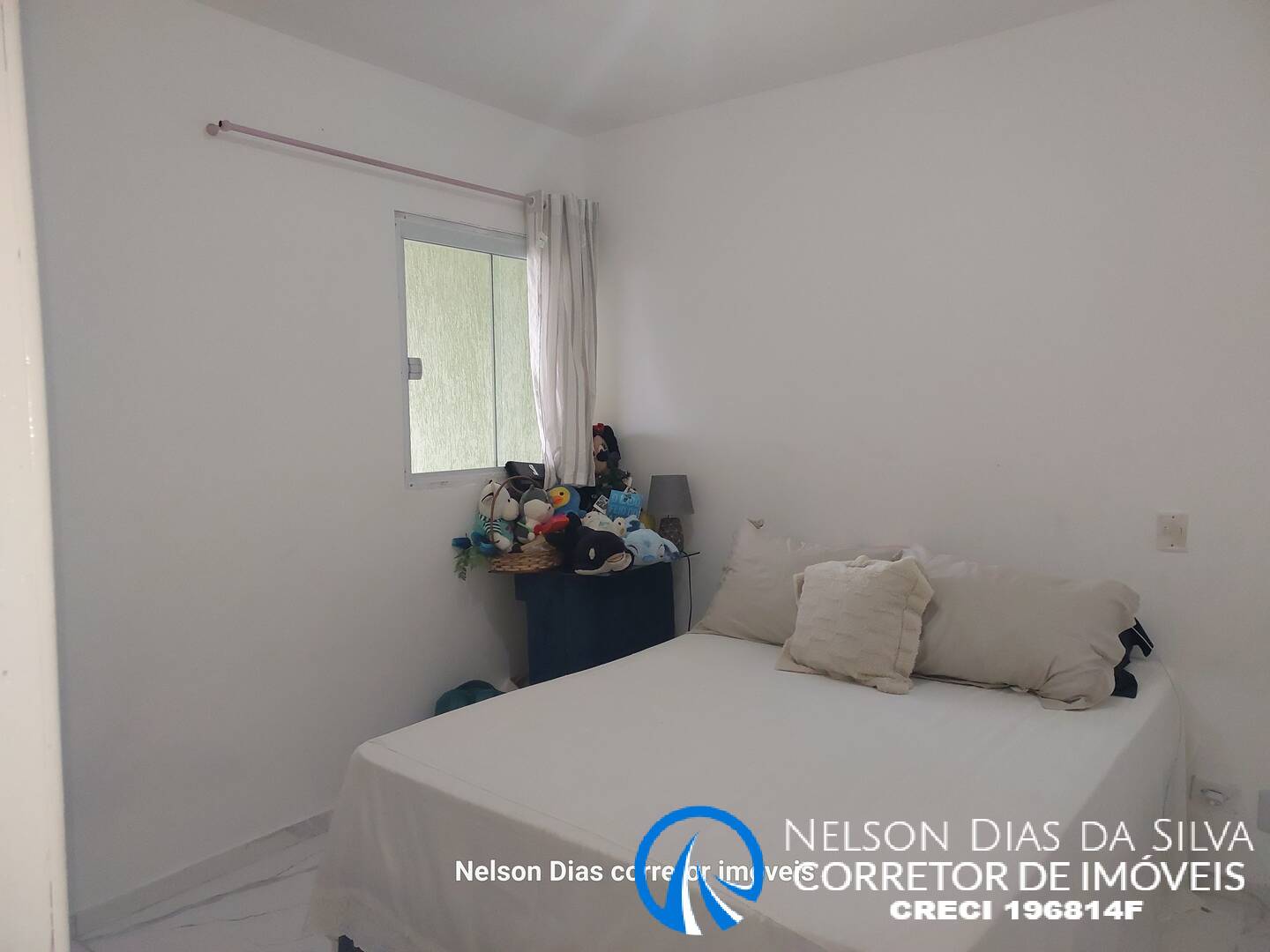 Casa à venda com 4 quartos, 200m² - Foto 16