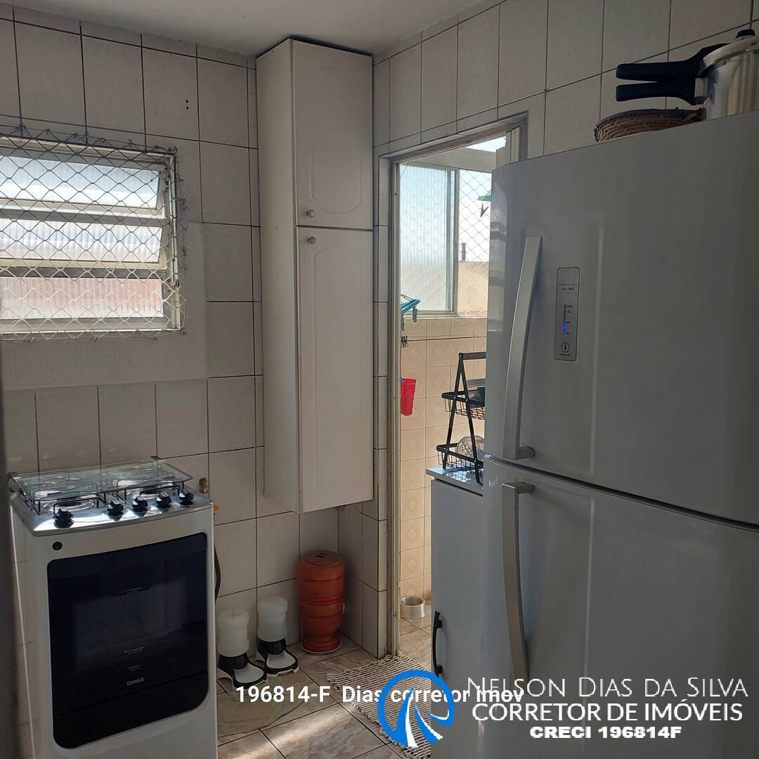 Apartamento à venda com 3 quartos, 64m² - Foto 13