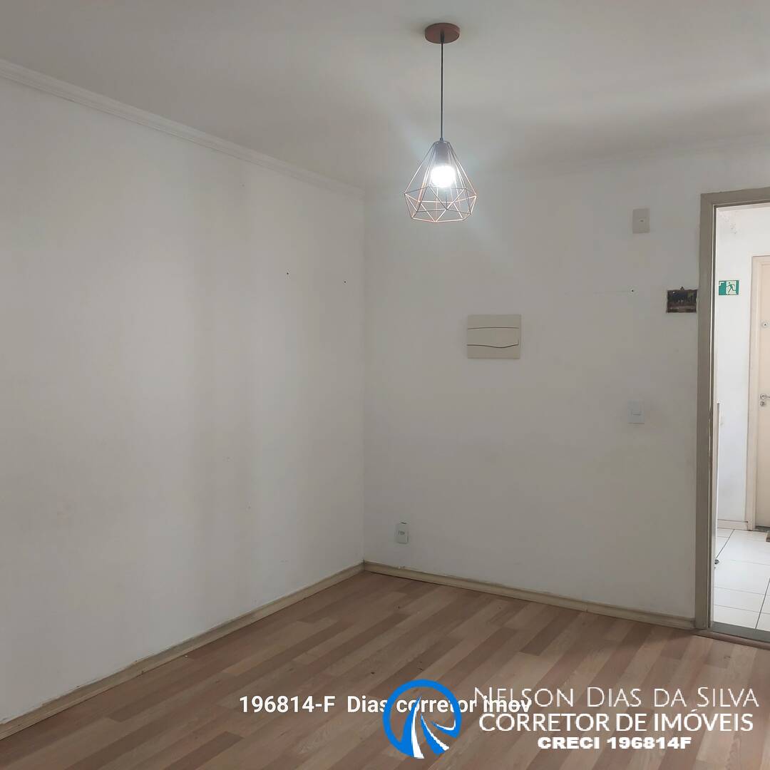 Apartamento para alugar com 2 quartos, 43m² - Foto 11